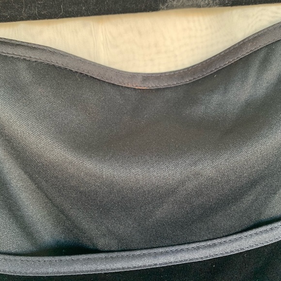 Black velvet dress - Picture 12 of 14